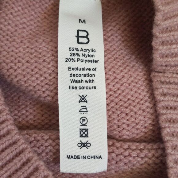 B soft mock turtleneck sweater, mauve pink, balloon sleeve w/ white pearls M - Picture 3 of 6